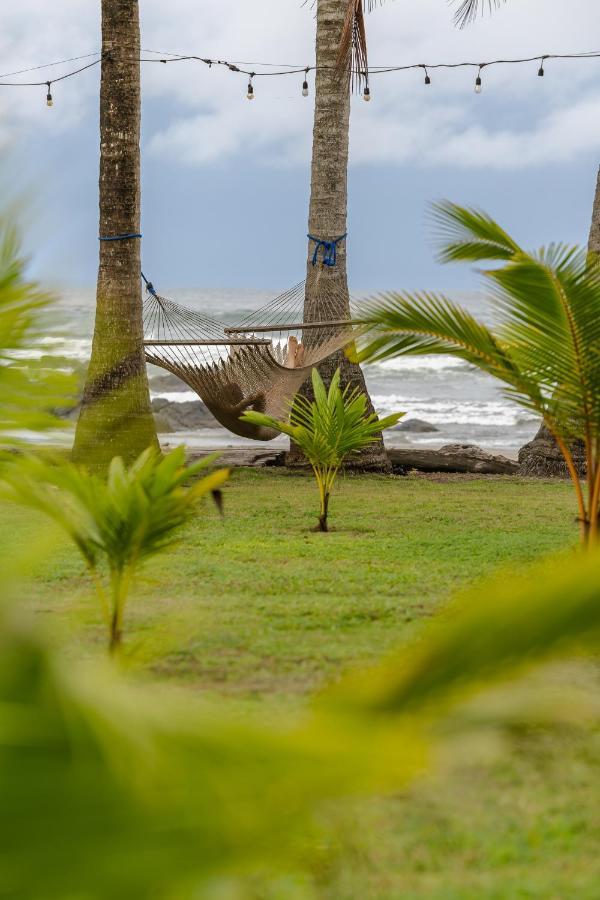 Salvatierra Beachfront Hotel Puerto Coyote 외부 사진