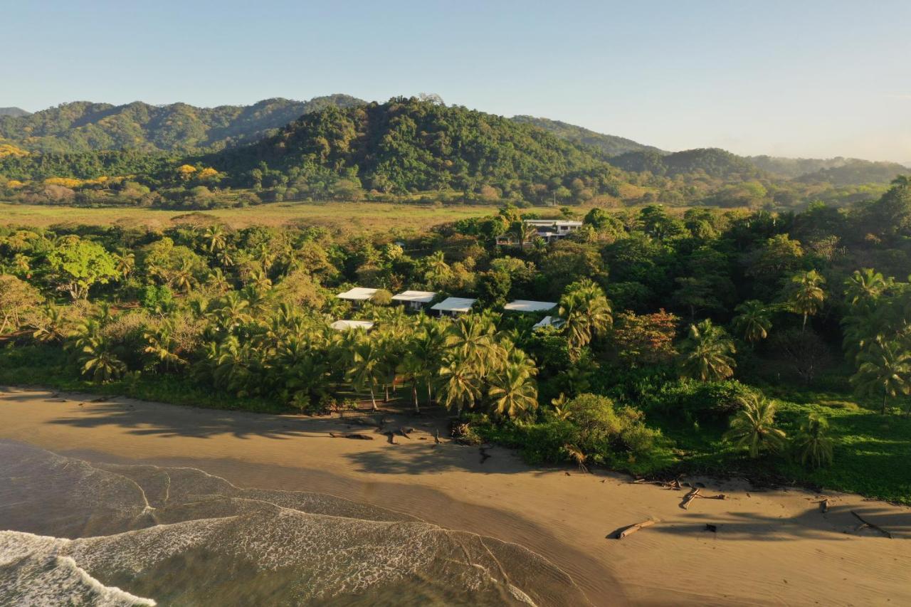 Salvatierra Beachfront Hotel Puerto Coyote 외부 사진