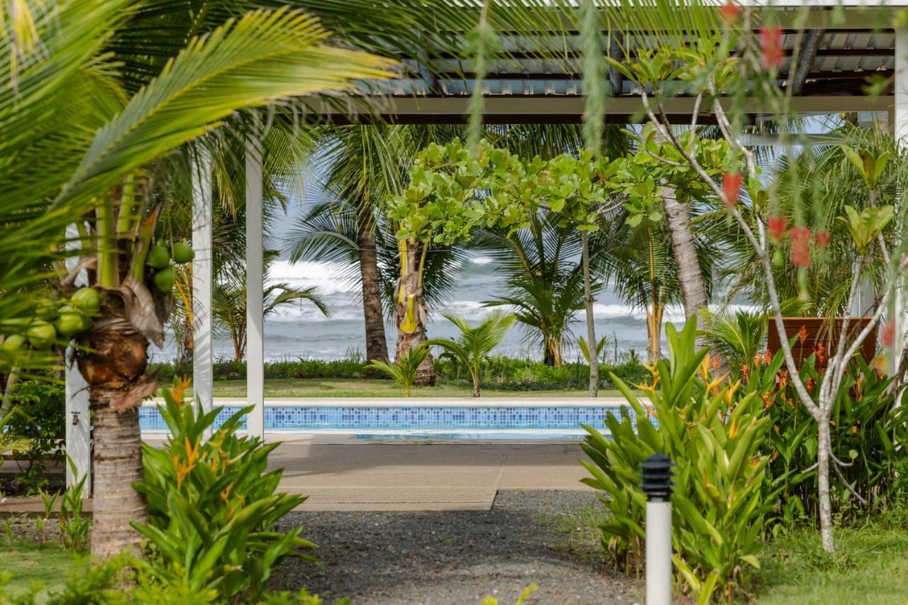 Salvatierra Beachfront Hotel Puerto Coyote 외부 사진