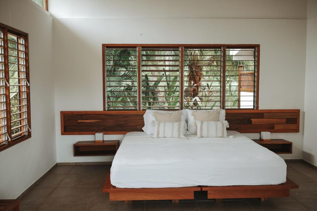 Salvatierra Beachfront Hotel Puerto Coyote 외부 사진