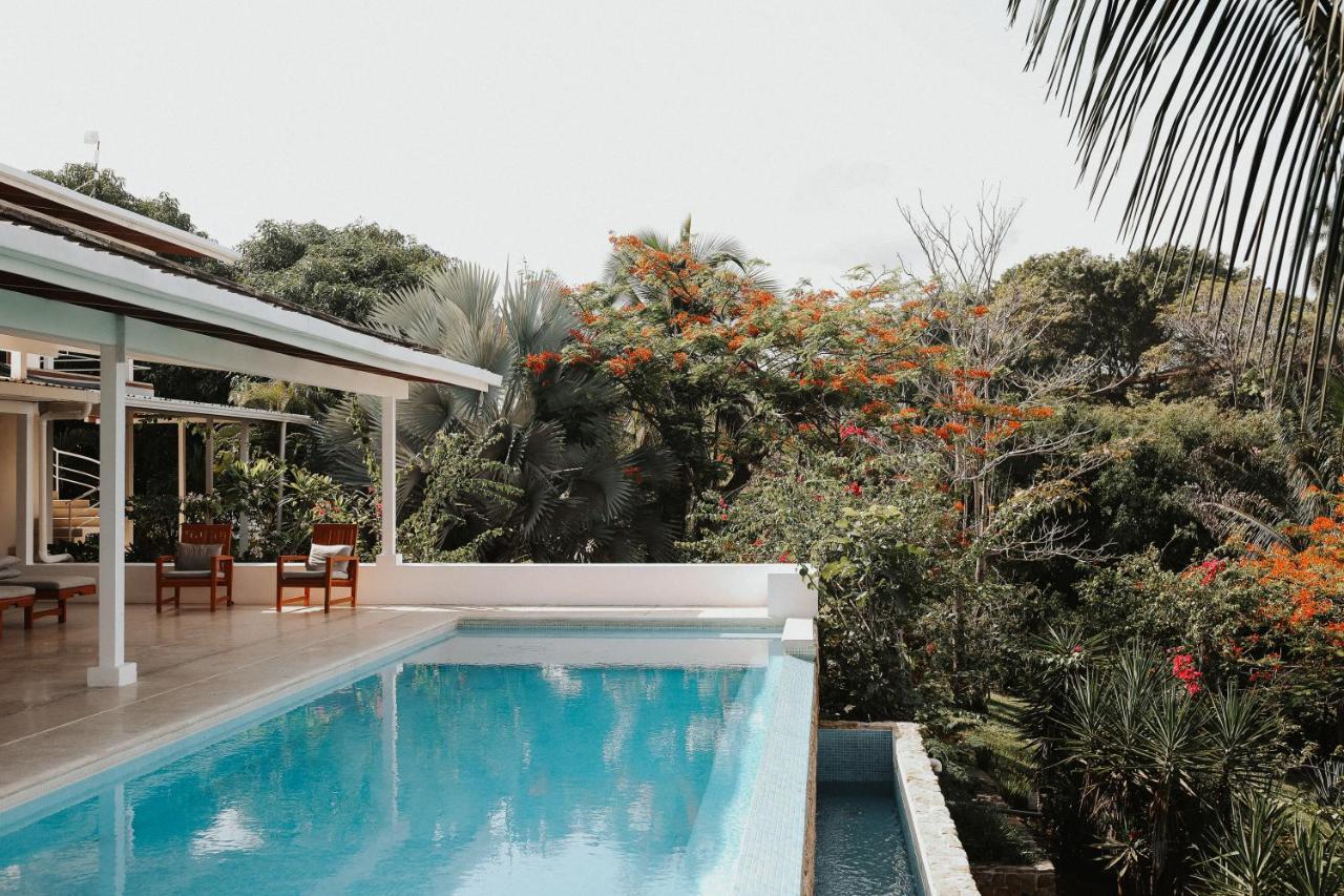 Salvatierra Beachfront Hotel Puerto Coyote 외부 사진