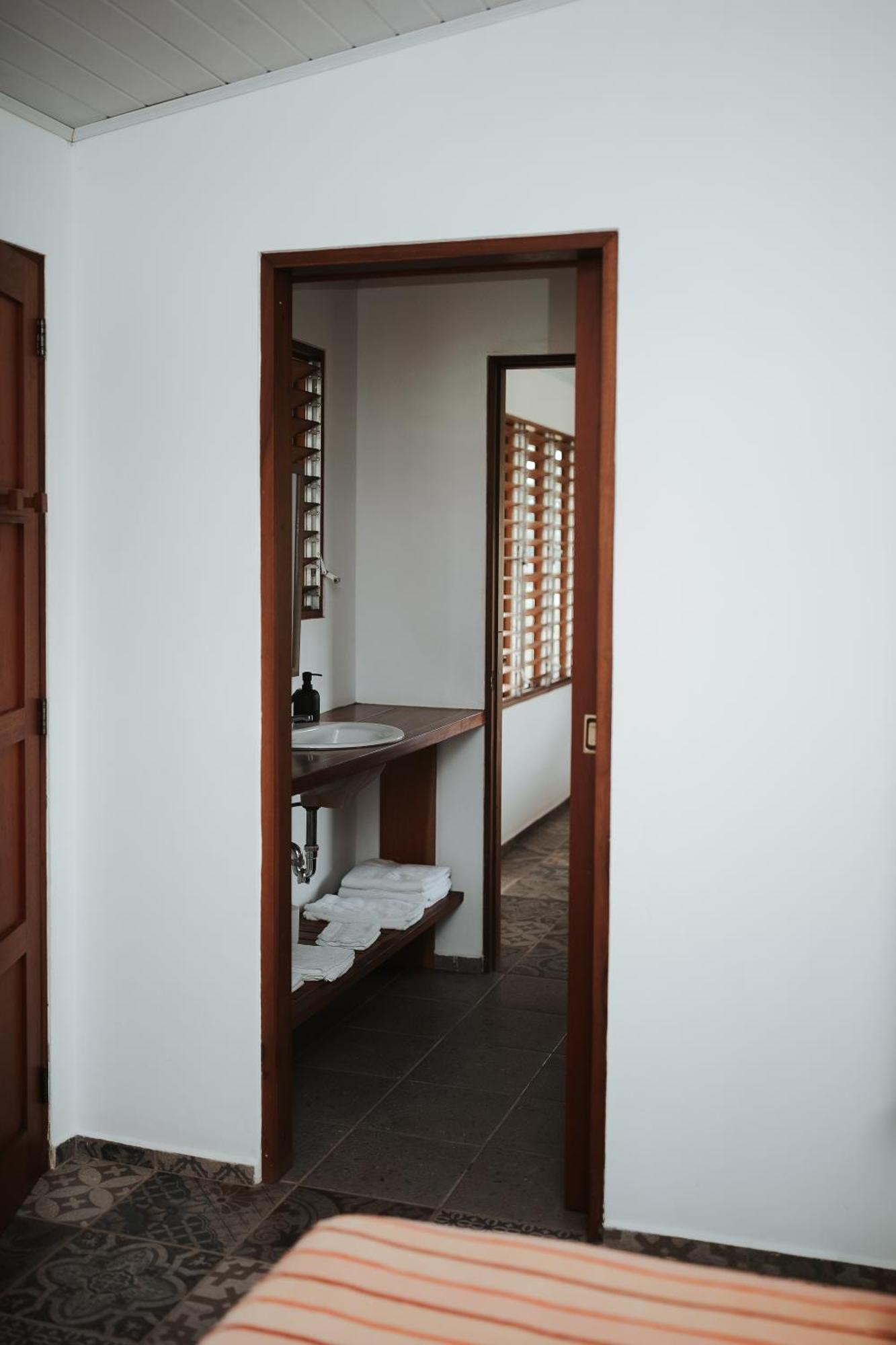 Salvatierra Beachfront Hotel Puerto Coyote 객실 사진